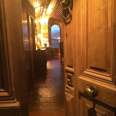 Light Filled Penthouse In Old Antibes. Heart Of The Riviera Appartamento Esterno foto